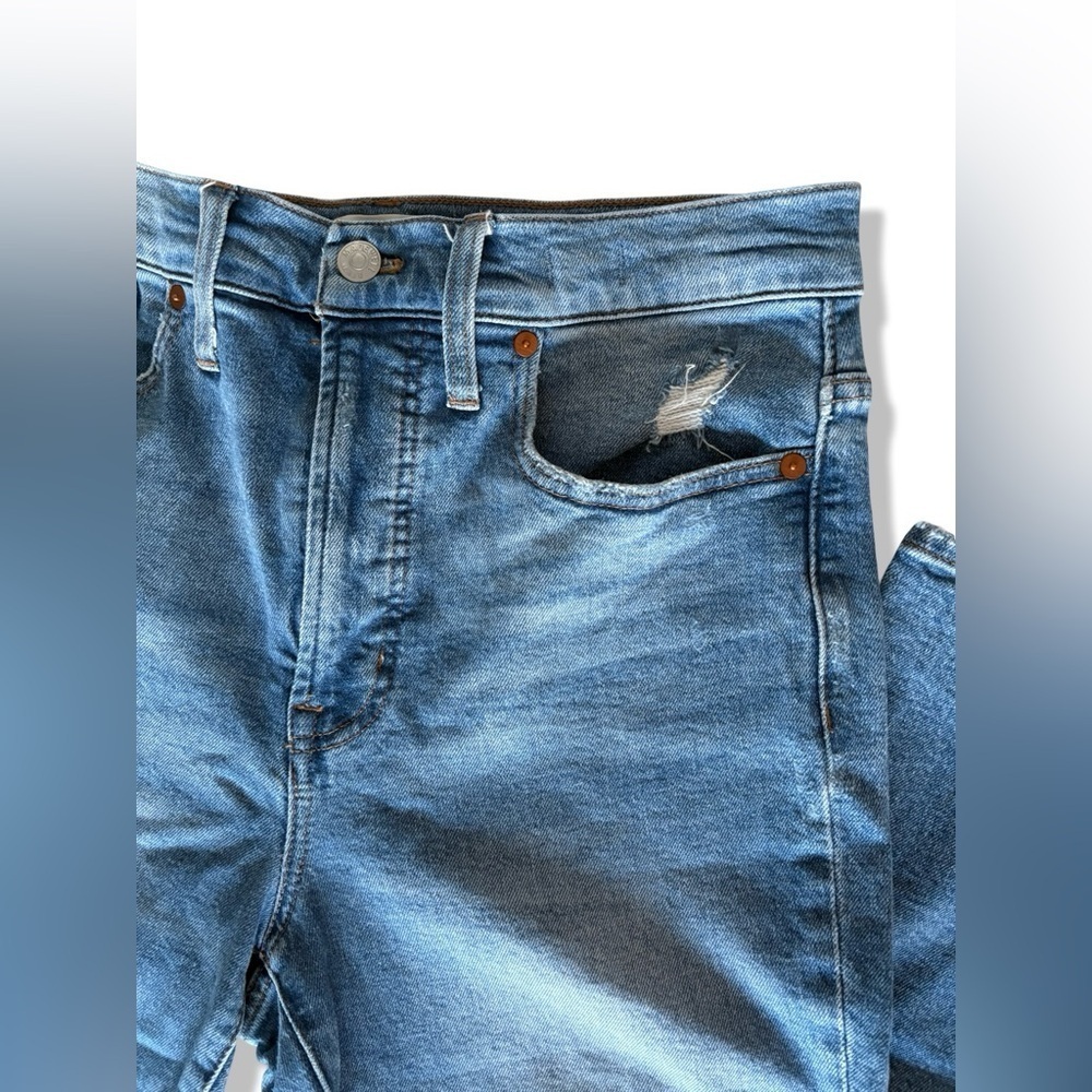 Madewell The Perfect Vintage Jean in Light Denman Wash & Distressed | Size 29 - Picture 7 of 16